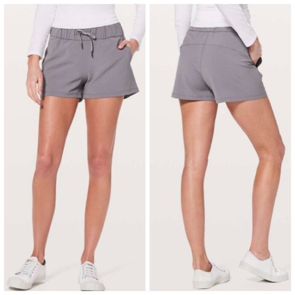 Lululemon On The Fly Short 2.5 - NEVER WORN!
